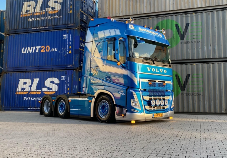 bluekens-volvo-fh-k-overdevest