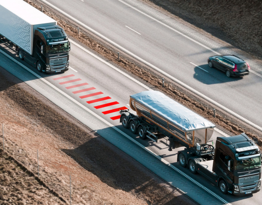 Volvo Trucks helpt chauffeurs afstand te houden met Distance Alert