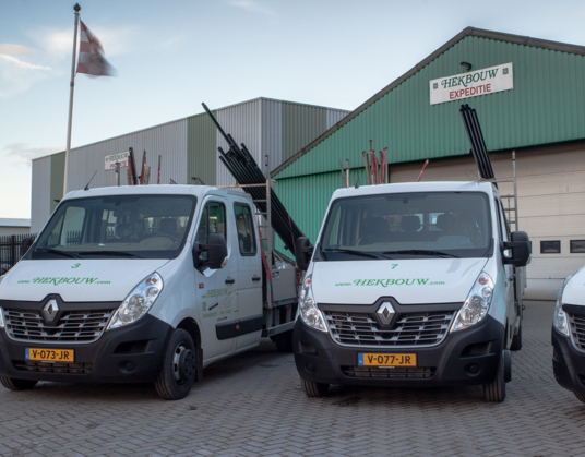 Hekbouw BV neemt negen Renault Masters in gebruik