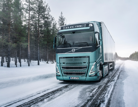 Nieuwe veiligheidsfunctie voor elektrische Volvo-trucks