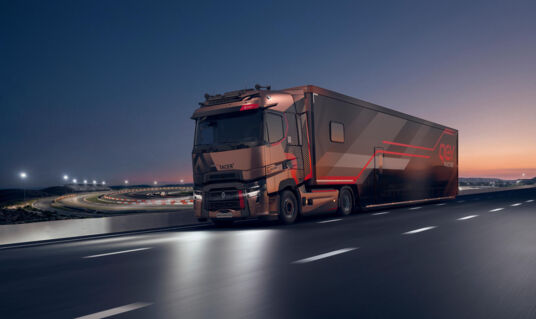 Tot 4% zuiniger: de nieuwe aandrijflijn van Renault Trucks
