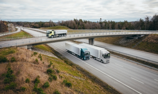 Aandrijflijnen Volvo Trucks nog zuiniger en comfortabeler