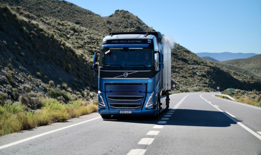 Volvo ontwikkelt trucks met waterstofverbrandingsmotor
