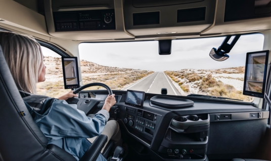 Nieuw: oogbewegingscamera checkt of de chauffeur alert is