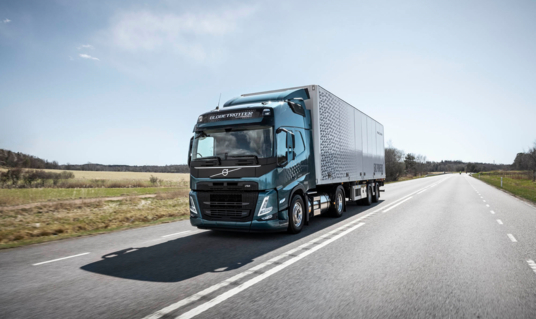 Volvo lanceert krachtige truck op Bio-LNG voor CO2-reductie bij langere transporten