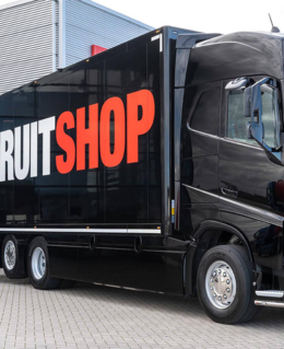 Nieuwe Volvo FH-bakwagen voor Fruitshop