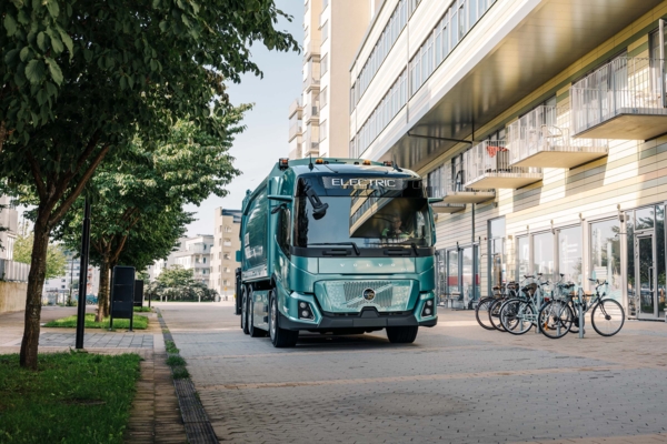 Bluekens Truck en Bus_Volvo_FM_Low_Entry_02