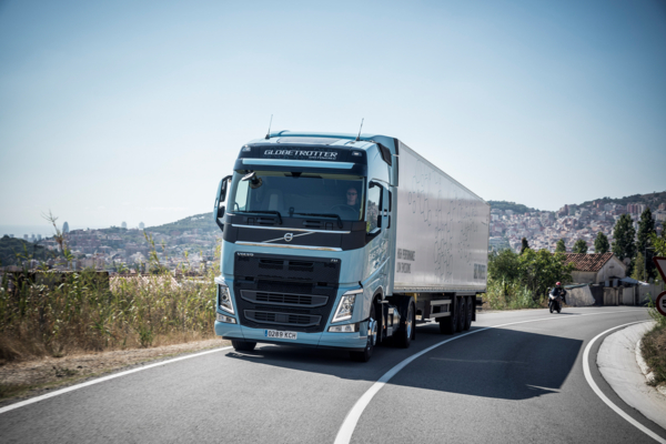 bluekens-volvo-fh-lng-t2017-0300 bluekens-volvo-fh-lng-t2017-0300